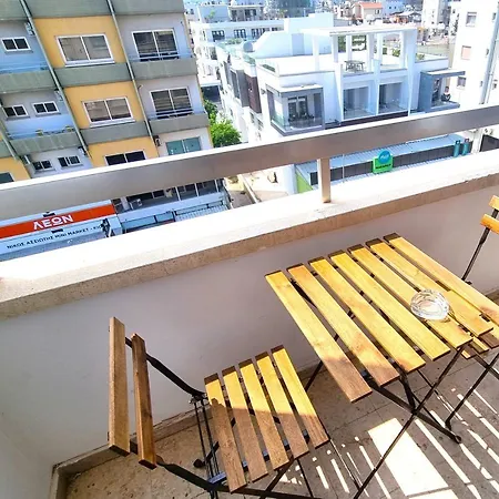 Unique 2br Apt 11 With 300mbit Plus Netflix Lárnaka