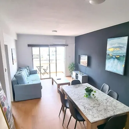 Unique 2br Apt 11 With 300mbit Plus Netflix Apartman Lárnaka