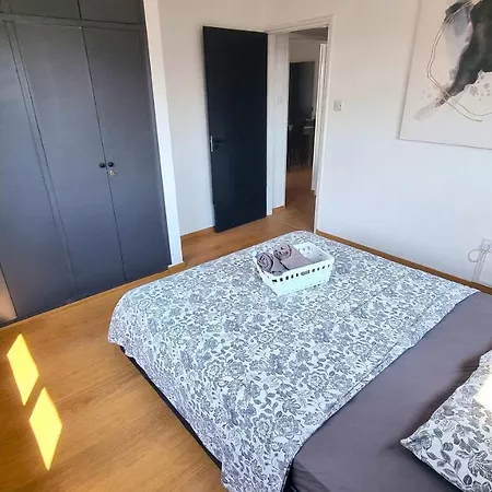 Unique 2br Apt 11 With 300mbit Plus Netflix Lárnaka
