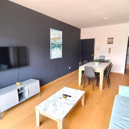 Unique 2br Apt 11 With 300mbit Plus Netflix Apartman Lárnaka